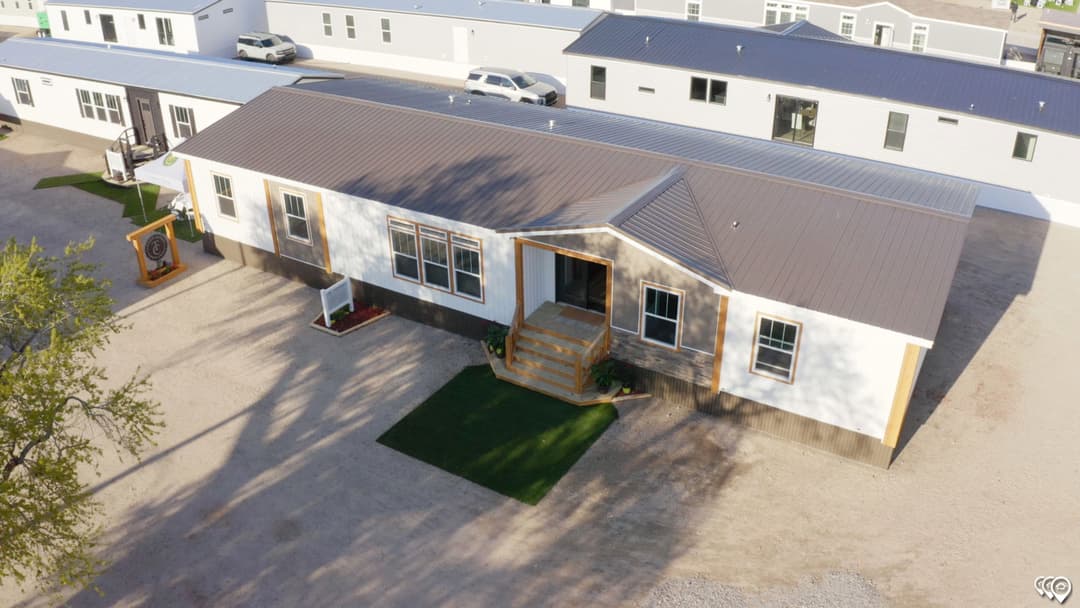 The twin creek elevation and exterior home features