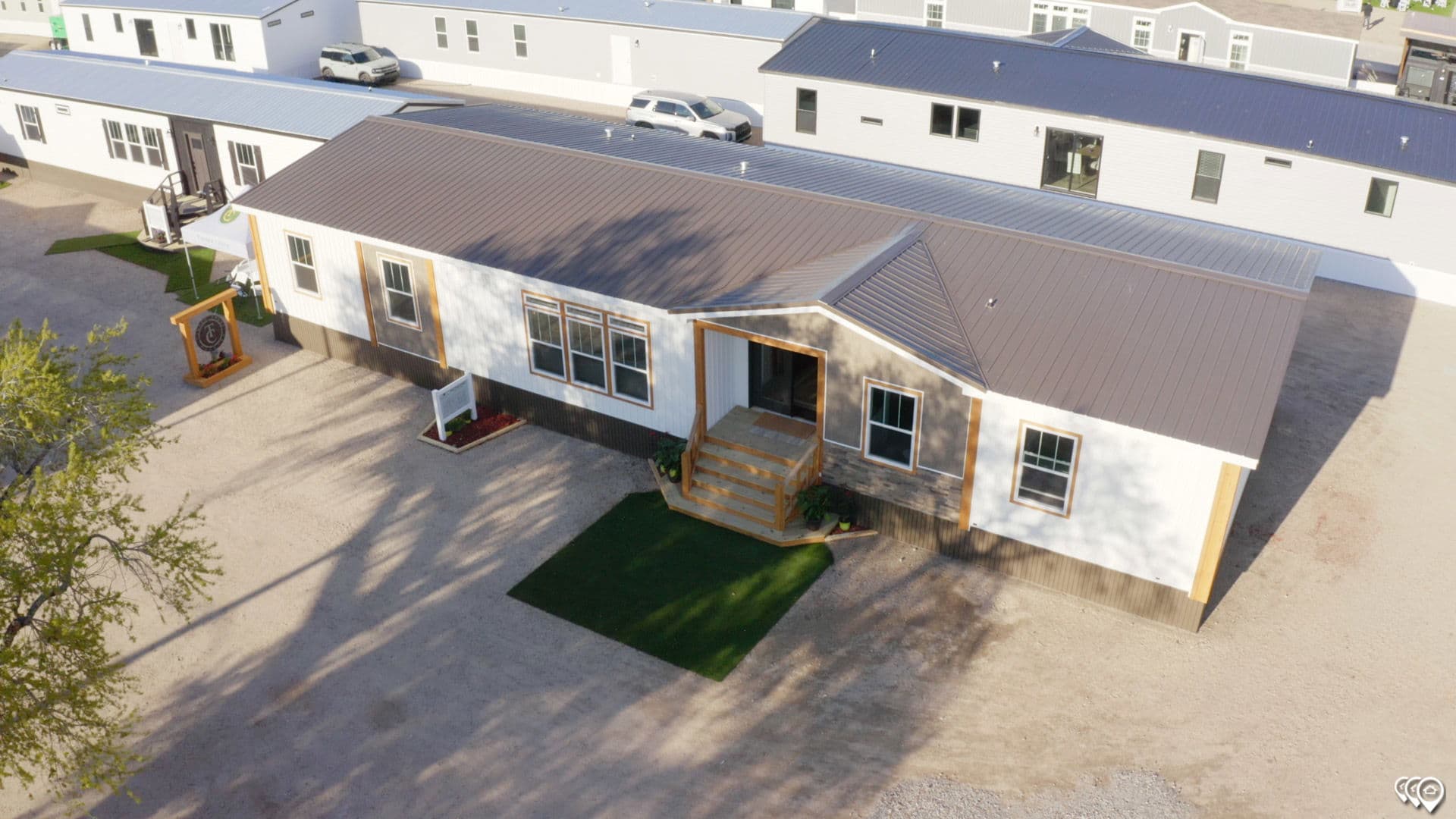 The twin creek elevation and exterior home features