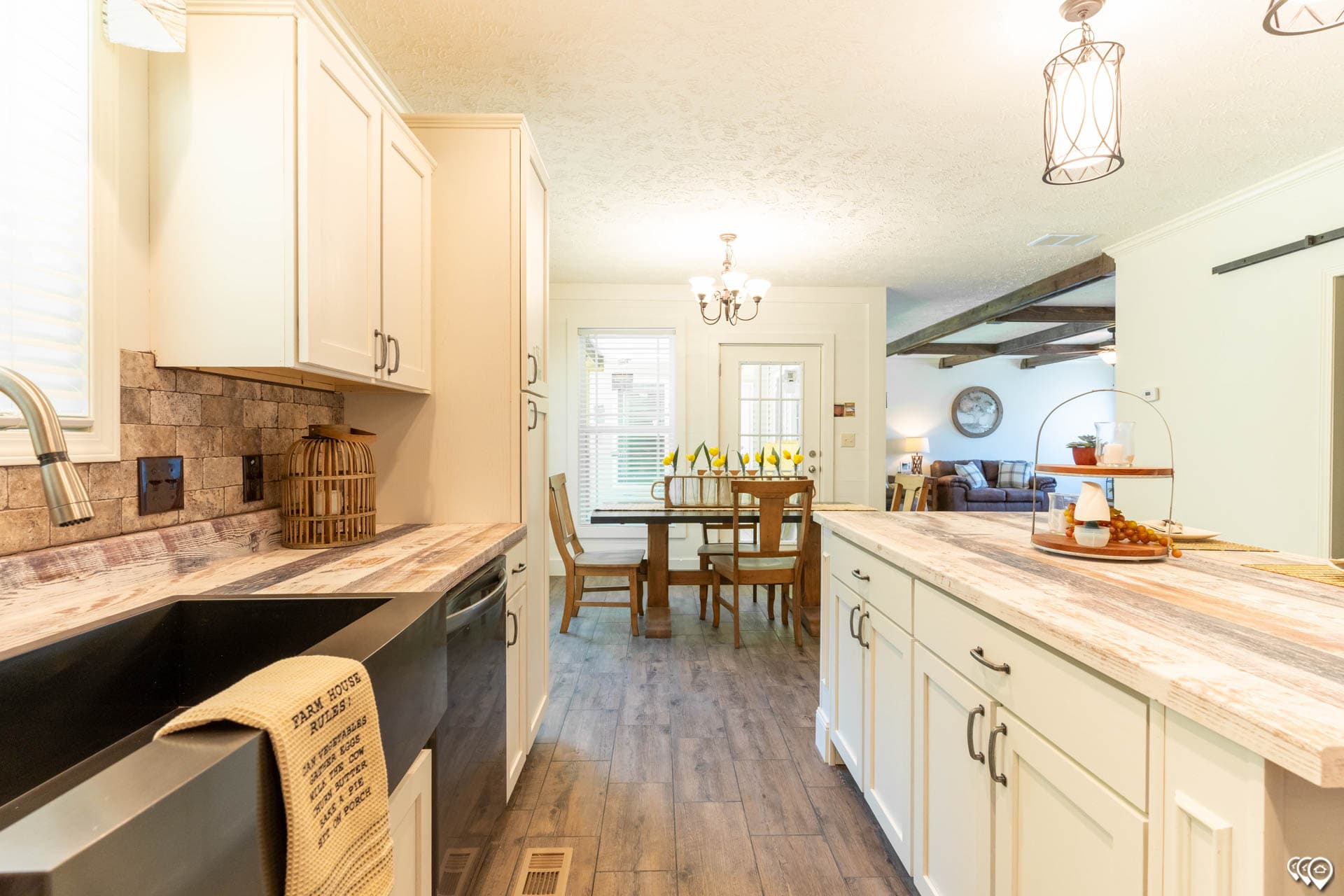 Aimon c 4br kitchen home features