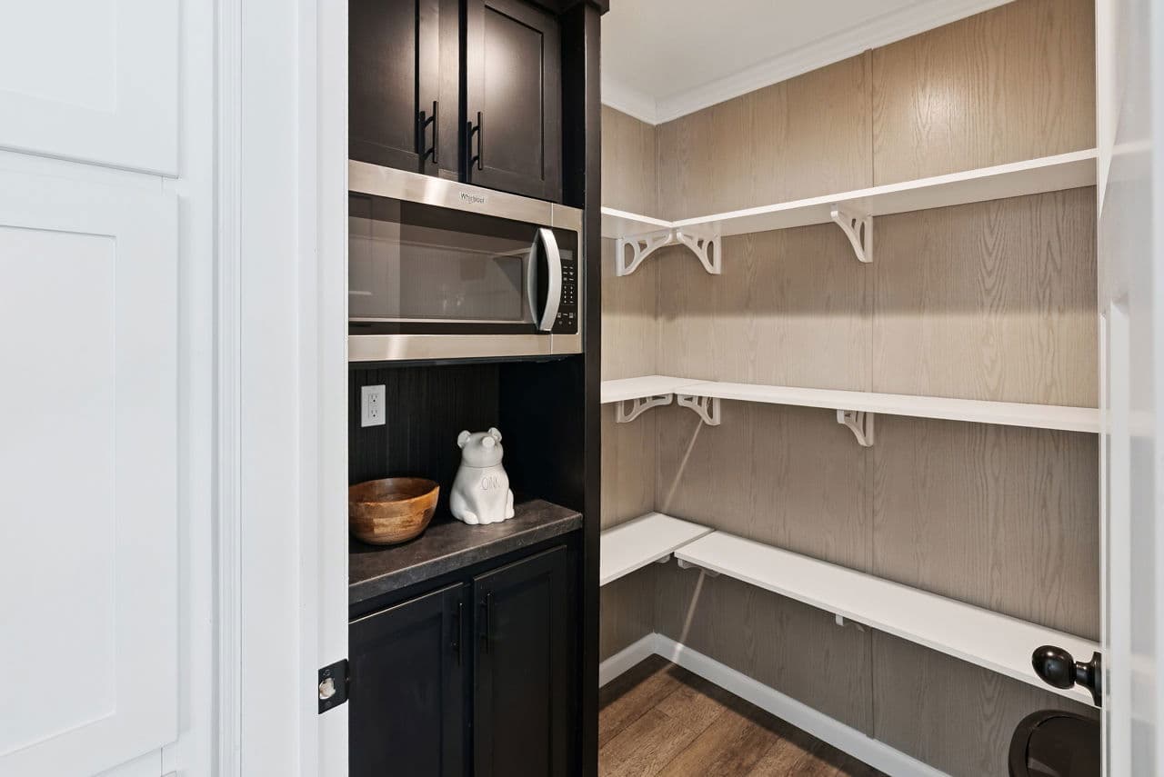 Blue sky kitchen home features